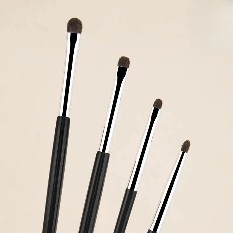 4pcs Fine Eyeshadow & Eyeliner Brush Set
