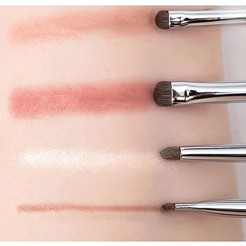4pcs Fine Eyeshadow & Eyeliner Brush Set