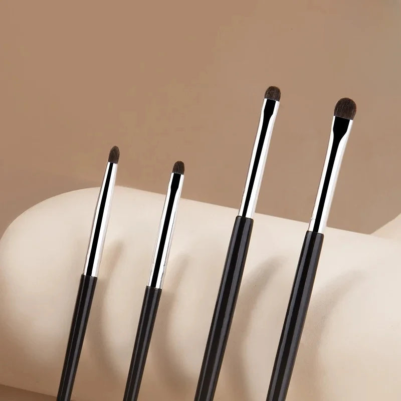 4pcs Fine Eyeshadow & Eyeliner Brush Set